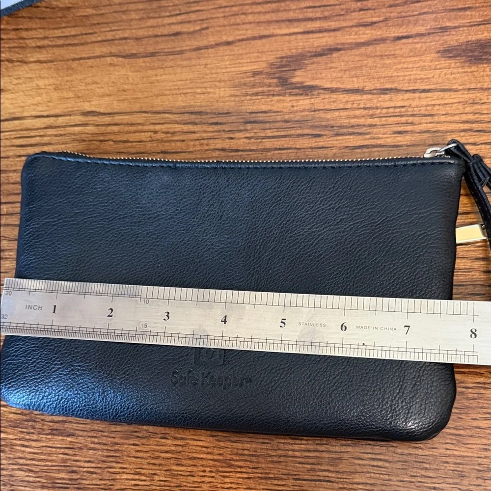 Black Wristlet with Gold Zipper EUC